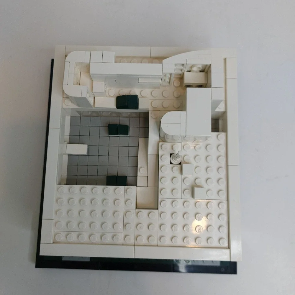 LEGO Architecture Villa Savoye 21014 Complete Display Model No Box Manual